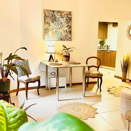 بيت للعطل Wylde Roots River House - With Natural River Swimming Pools